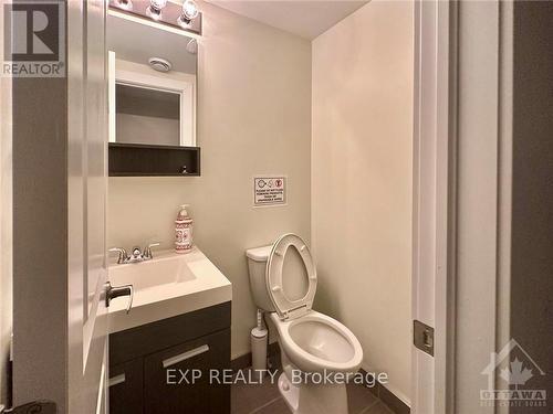 185 Henderson Avenue, Ottawa, ON - Indoor Photo Showing Bathroom