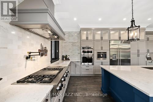 1522 Pebblestone Road, Clarington, ON - Indoor Photo Showing Kitchen With Upgraded Kitchen