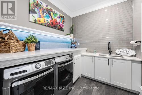 1522 Pebblestone Road, Clarington, ON - Indoor Photo Showing Laundry Room