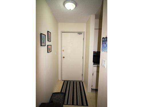 209 - 2125 2Nd Street, Cranbrook, BC - Indoor Photo Showing Other Room