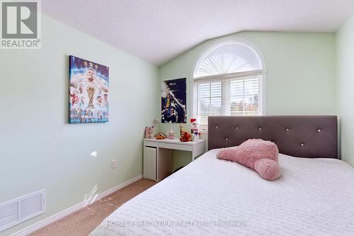 48 Patrick Drive, Barrie (Painswick South), ON - Indoor Photo Showing Bedroom