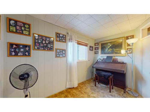 824 14Th Street S, Cranbrook, BC - Indoor Photo Showing Other Room