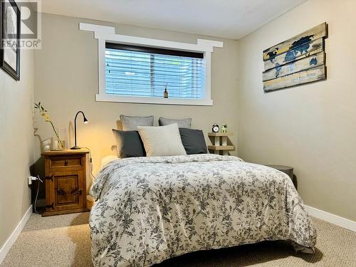 406 Crowne Rise Forest, Kimberley, BC - Indoor Photo Showing Bedroom