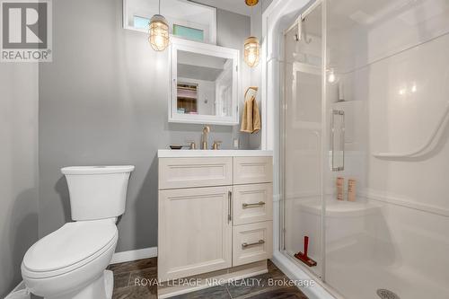 43 - 302 Vine Street, St. Catharines, ON - Indoor Photo Showing Bathroom