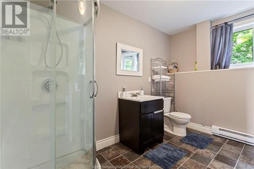 101 Herman St, Dieppe, NB - Indoor Photo Showing Bathroom