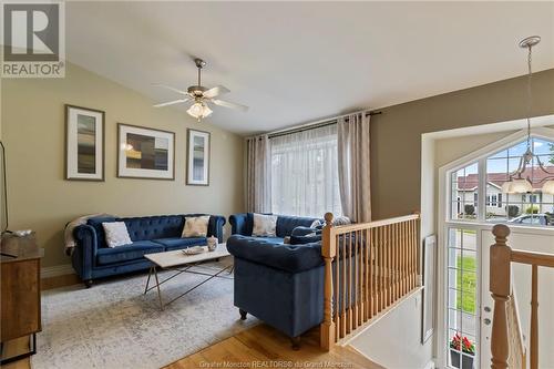 101 Herman St, Dieppe, NB - Indoor Photo Showing Living Room