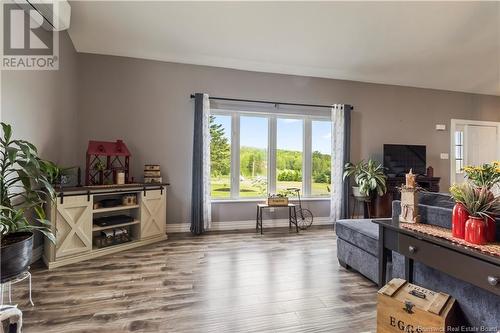 110 Valley Ranch Road, Irishtown, NB - Indoor Photo Showing Living Room