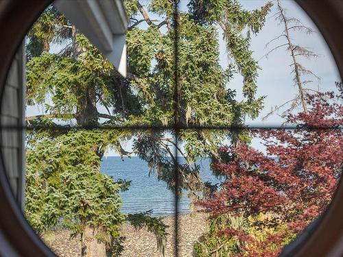 5525 Island Hwy West, Qualicum Beach, BC 