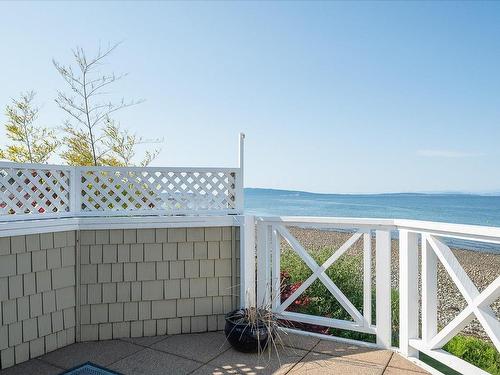 5525 Island Hwy West, Qualicum Beach, BC 