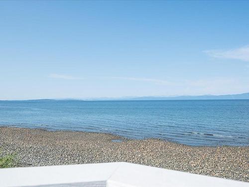 5525 Island Hwy West, Qualicum Beach, BC 