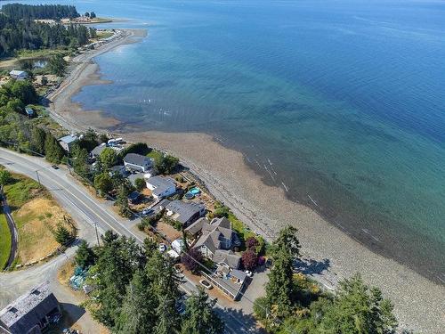 5525 Island Hwy West, Qualicum Beach, BC 