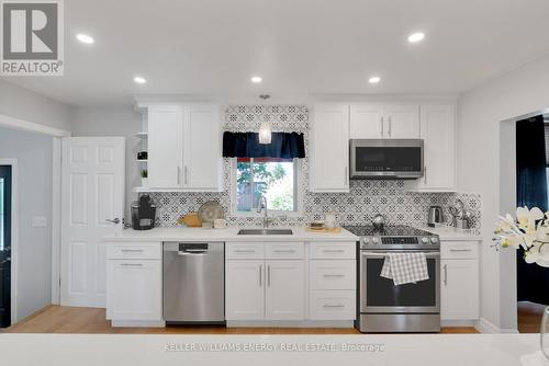 32 Concession Street E, Clarington, ON - Indoor Photo Showing Kitchen With Stainless Steel Kitchen With Upgraded Kitchen