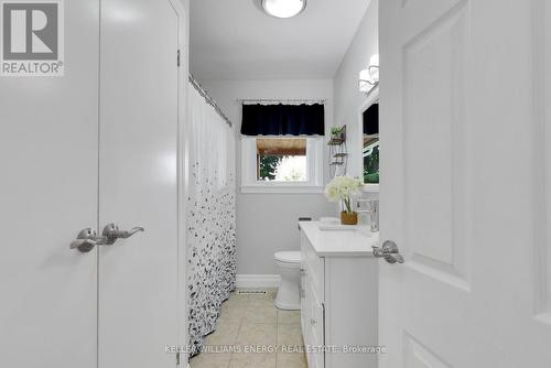 32 Concession Street E, Clarington, ON - Indoor Photo Showing Bathroom