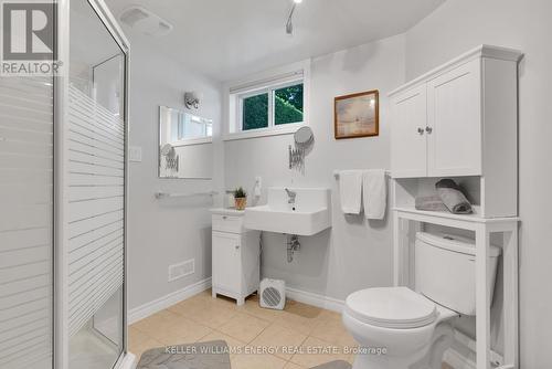 32 Concession Street E, Clarington, ON - Indoor Photo Showing Bathroom