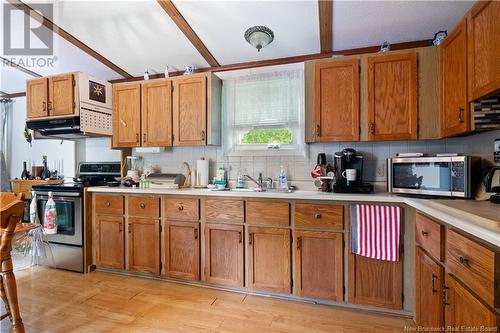 10735 Principale, Saint-Louis-De-Kent, NB - Indoor Photo Showing Kitchen With Double Sink