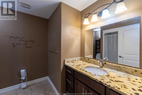 40 Conservation Boulevard, Kingsville, ON - Indoor Photo Showing Bathroom