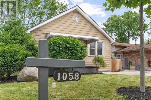 1058 St. Louis Avenue, Windsor, ON - Outdoor