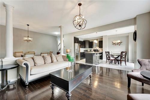 236 Penny Lane, Stoney Creek, ON - Indoor Photo Showing Living Room