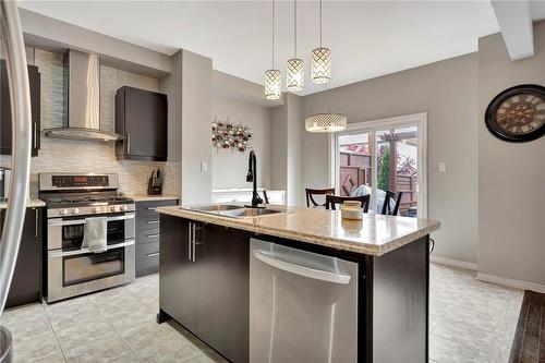 236 Penny Lane, Stoney Creek, ON - Indoor Photo Showing Kitchen With Upgraded Kitchen