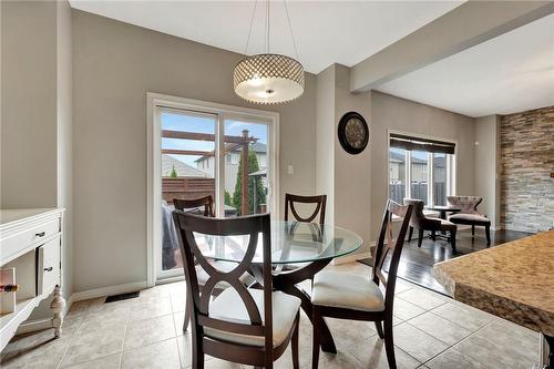 236 Penny Lane, Stoney Creek, ON - Indoor Photo Showing Dining Room