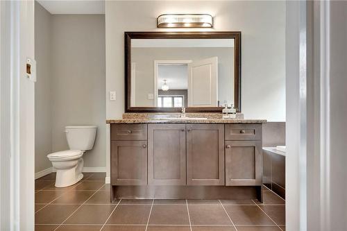 236 Penny Lane, Stoney Creek, ON - Indoor Photo Showing Bathroom