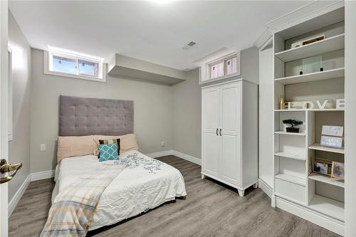 236 Penny Lane, Stoney Creek, ON - Indoor Photo Showing Bedroom