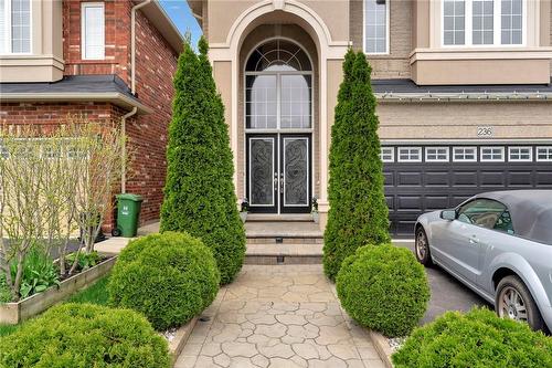 236 Penny Lane, Stoney Creek, ON - Outdoor With Facade