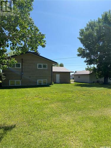 655 Breen Avenue, Macoun, SK - Outdoor