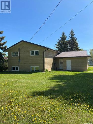 655 Breen Avenue, Macoun, SK - Outdoor