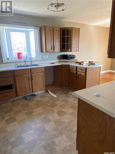 655 Breen Avenue, Macoun, SK - Indoor Photo Showing Kitchen