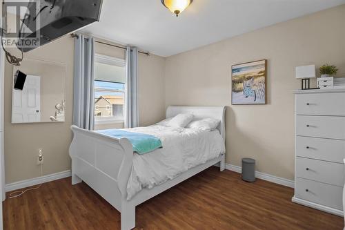 166 Mallow Drive, Paradise, NL - Indoor Photo Showing Bedroom