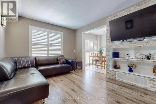 78 Orr Drive, Bradford West Gwillimbury, ON - Indoor Photo Showing Living Room