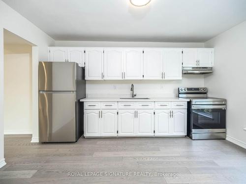 16 Corvus Starway, Toronto, ON - Indoor Photo Showing Kitchen