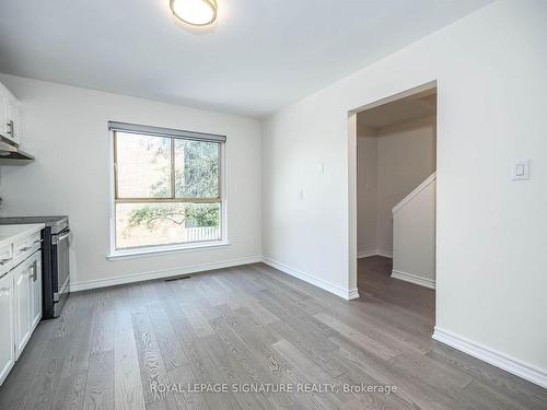 16 Corvus Starway, Toronto, ON - Indoor Photo Showing Kitchen