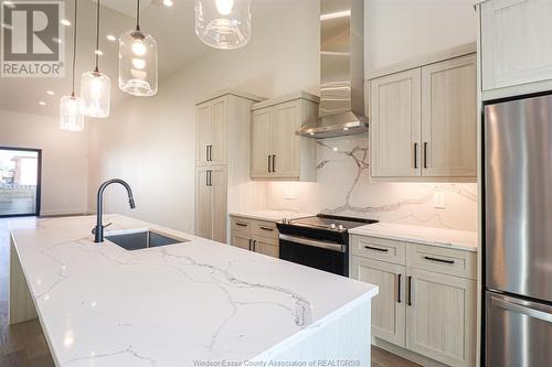 592 Lily Mac Boulevard, Windsor, ON - Indoor Photo Showing Kitchen With Upgraded Kitchen