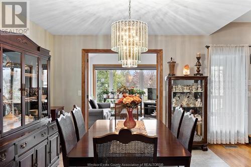 4339 Casgrain Drive, Windsor, ON - Indoor Photo Showing Dining Room