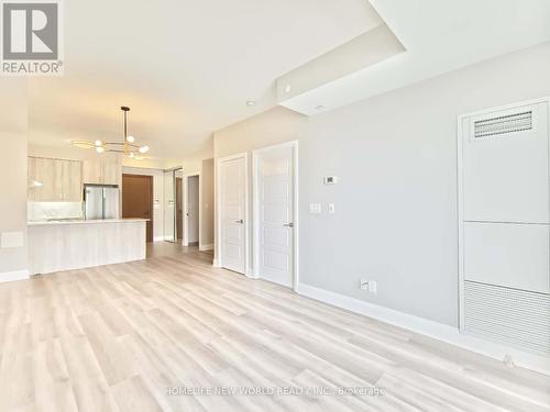 230 - 8228 Birchmount Road, Markham (Unionville), ON - Indoor Photo Showing Other Room