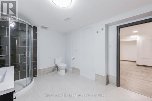 13 Sandalwood Crescent, London, ON - Indoor Photo Showing Bathroom