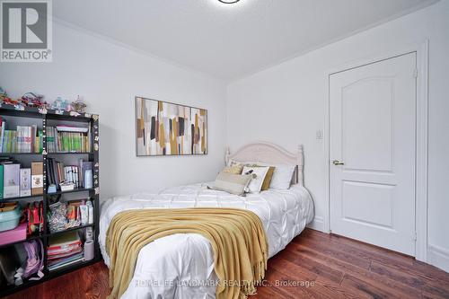 35 Yakefarm Boulevard, Whitchurch-Stouffville (Stouffville), ON - Indoor Photo Showing Bedroom