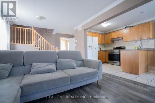 387 Wake Robin Crescent, Kitchener, ON - Indoor Photo Showing Living Room