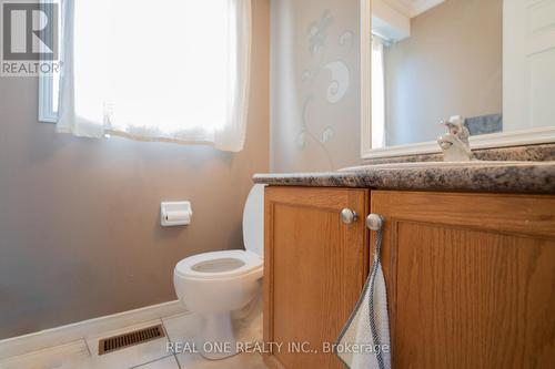 387 Wake Robin Crescent, Kitchener, ON - Indoor Photo Showing Bathroom