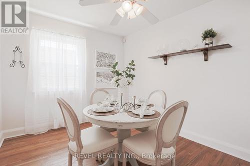 87 Albert Street N, Kawartha Lakes, ON - Indoor Photo Showing Dining Room