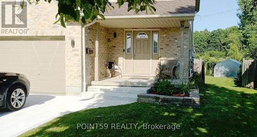 19 Linden Lane, St. Thomas, ON - Outdoor