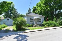 54 WITHERSPOON Street  Dundas, ON L9H 2C7