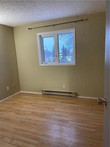 6 1103 3Rd Street S, Swan River, MB - Indoor Photo Showing Other Room