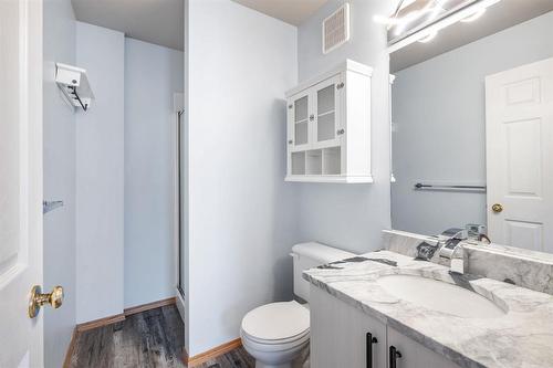 146 Aldgate Road, Winnipeg, MB - Indoor Photo Showing Bathroom