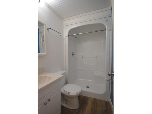 222 Briar Avenue Nw, Cranbrook, BC - Indoor Photo Showing Bathroom