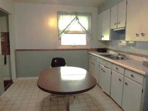 129 Balsam Road, Atikokan, ON - Indoor Photo Showing Kitchen With Double Sink