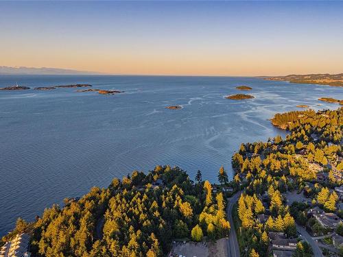 3447 Simmons Pl, Nanoose Bay, BC 