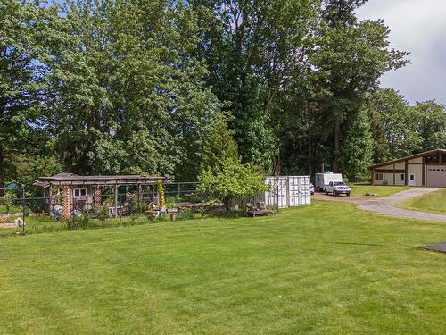 3942 Dove Creek Rd, Courtenay, BC 